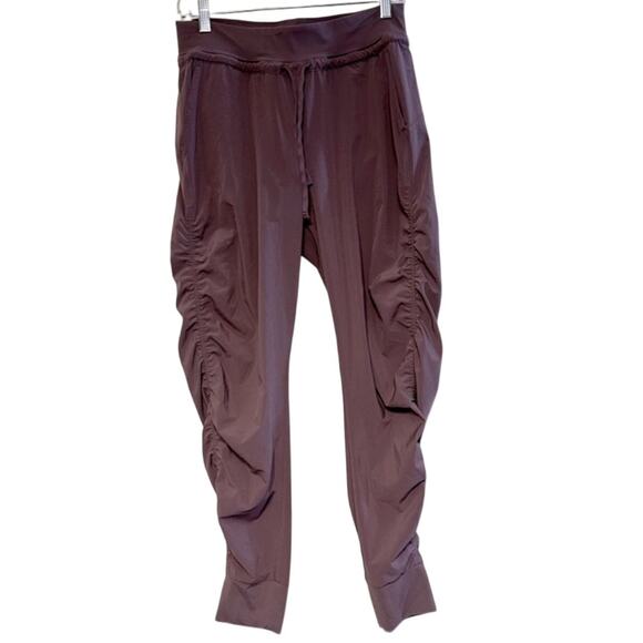 Athleta Attitude Rouched Purple Maeve Jogger Pants Size 4 EUC - Picture 1 of 6